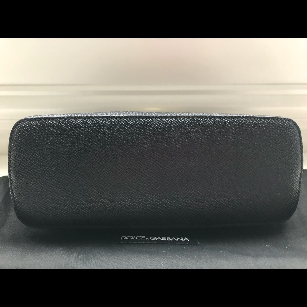 Toiletry Pouch - Picture 4 of 8